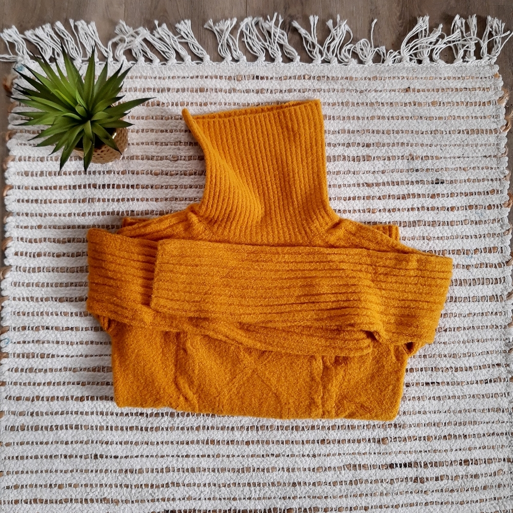 Mustard Sweater - Picture 2 of 8